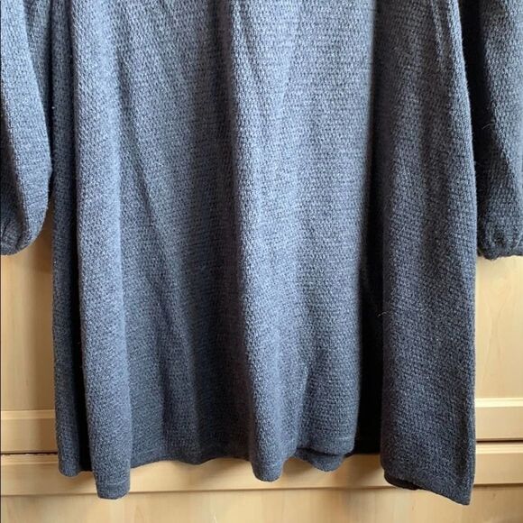 American Eagle Outfitters Solid Gray mini Sweater Cold Shoulder Dress size M - Picture 3 of 12